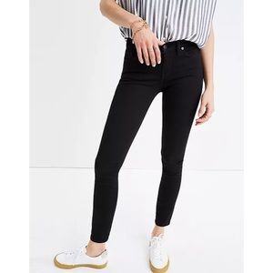 MADEWELL • 8" Skinny Jeans in Black Frost